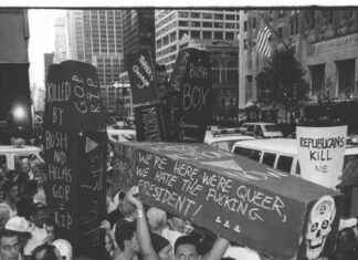 ‘Black Box’ by Dona Ann McAdams: Art Book Review and Analysis black-box-by-dona-ann-mcadams-art-book-review-and-analysis