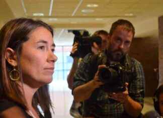 Burlington Mayor Urged to Control Police Chief’s Statements burlington-mayor-urged-to-control-police-chiefs-statements