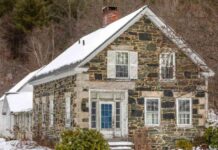 listed-vermont-home-of-first-wives-club-author-for-sale-at-450k