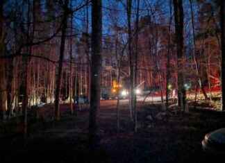 FBI Searches Connected Residences After Border Patrol Agent Shooting fb-searches-connected-residences-after-border-patrol-agent-shooting