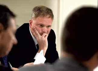 Police Chief Demoted to Patrol Officer: What Happened? police-chief-demoted-to-patrol-officer-what-happened