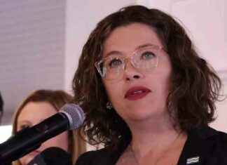 Burlington Mayor’s Budget Plan Amid Layoffs: A Balanced Approach burlington-mayors-budget-plan-amid-layoffs-a-balanced-approach