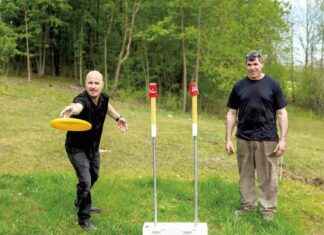 Shweebee: The Ultimate Flying Disc Game for Outdoor Fun shweebee-the-ultimate-flying-disc-game-for-outdoor-fun