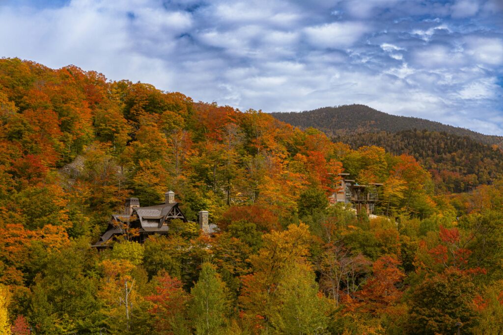 Vermont Fall Magic: Discover Stunning Colors and Hidden Gems
