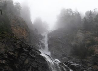 Warren Waterfalls Vermont: Discover Stunning Hidden Nature Treasures