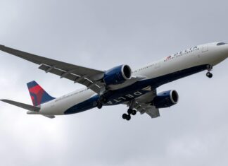 Delta Flight DL275: Unraveling the Diversion Drama at LAX Delta Flight DL275 diverted, DL275 LAX diversion, Delta emergency landing LAX, DL275 flight update, Delta diverted flight news, DL275 incident report